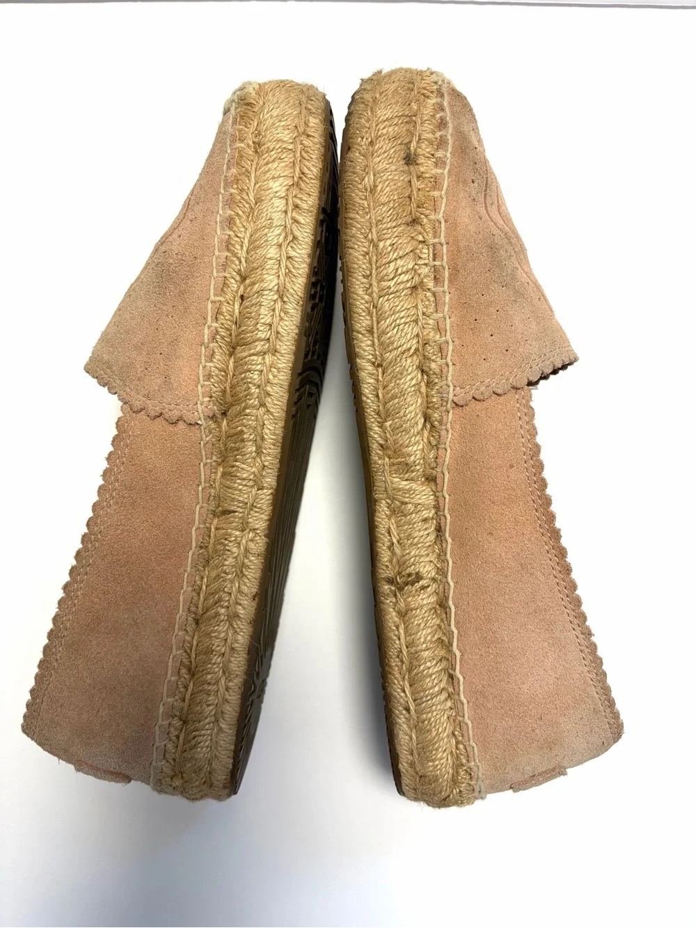 UGG stylish comfortable